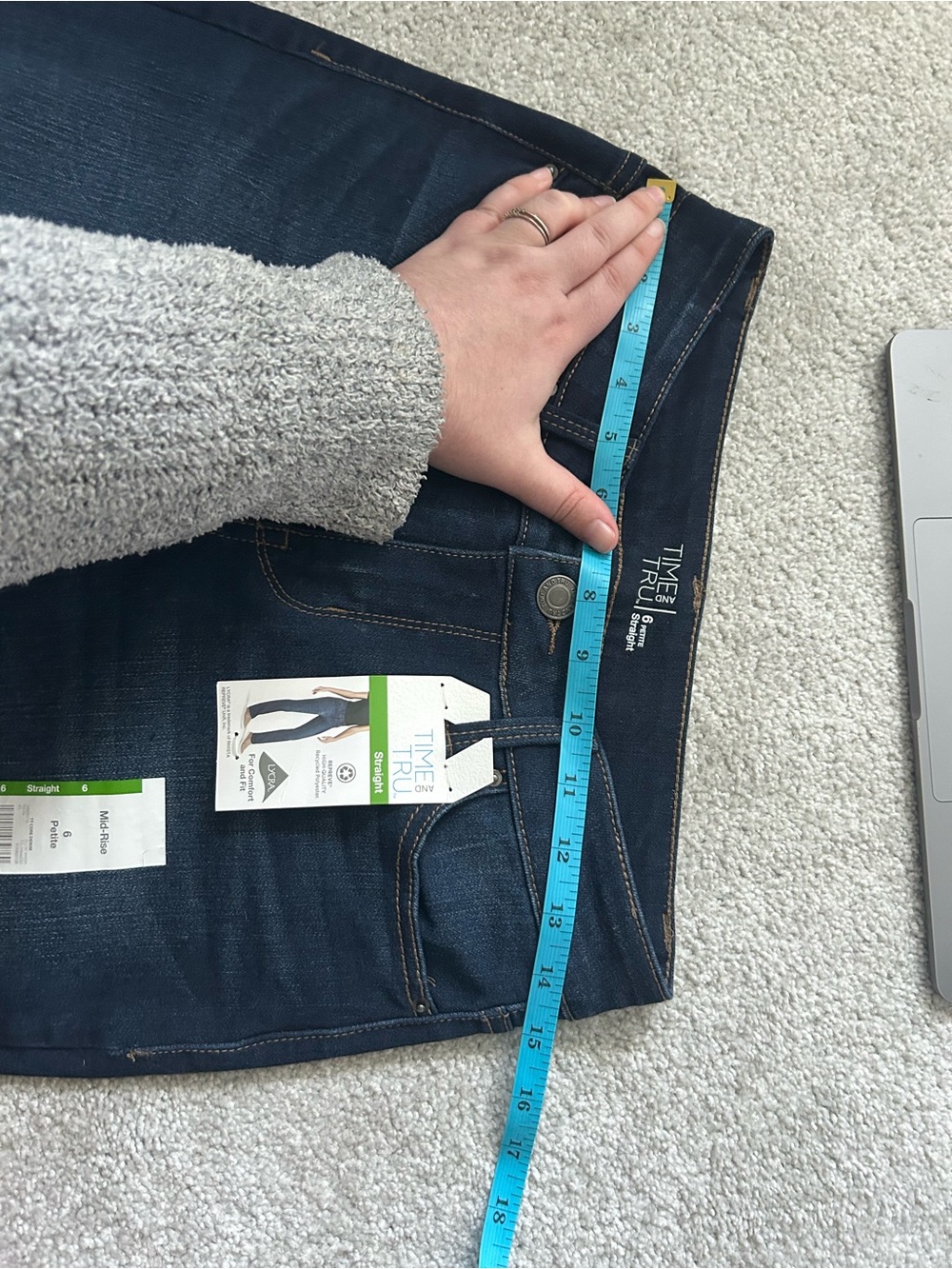 Mid Rise Dark Jeans Brand New - Picture 7 of 9